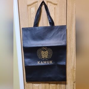 Kanuk Black Tote Bag